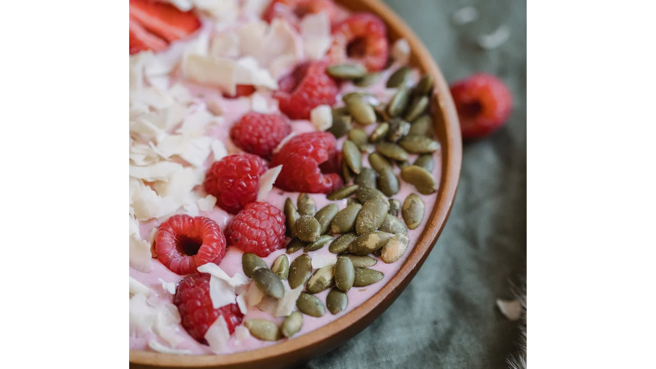 Recipe: Probiotic-Rich Smoothie Bowl